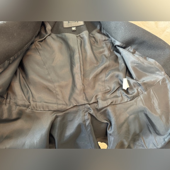 EUC! bebe Ruffle Back Blazer, Sz 6 - Picture 7 of 7